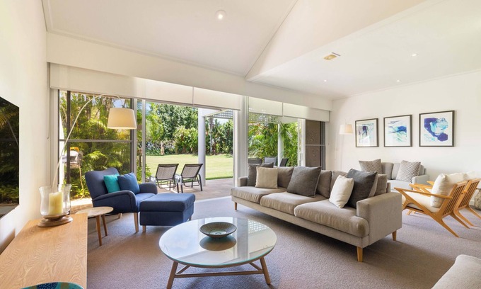 Port Douglas Villa | Mirage Resort Villa 147