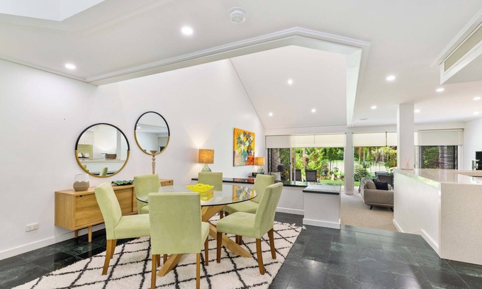 Port Douglas Villa | Mirage Resort Villa 171