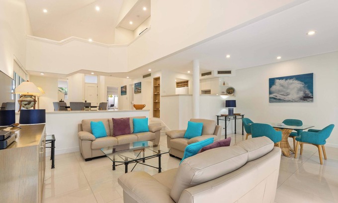 Port Douglas Villa | Mirage Resort Villa 446