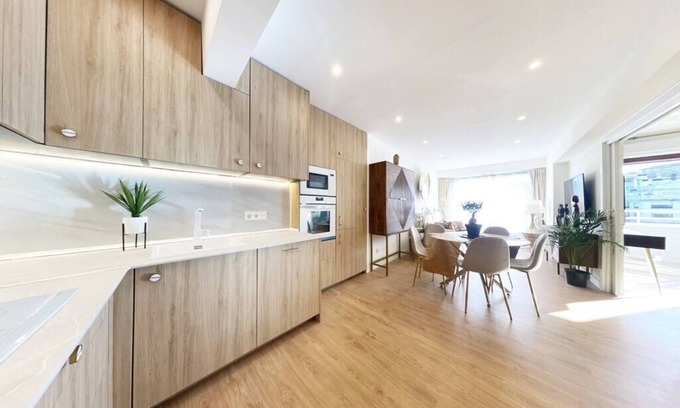 San Sebastian Apartamento | Miramar: Exclusive luxurious flat, parking, terrace, new!