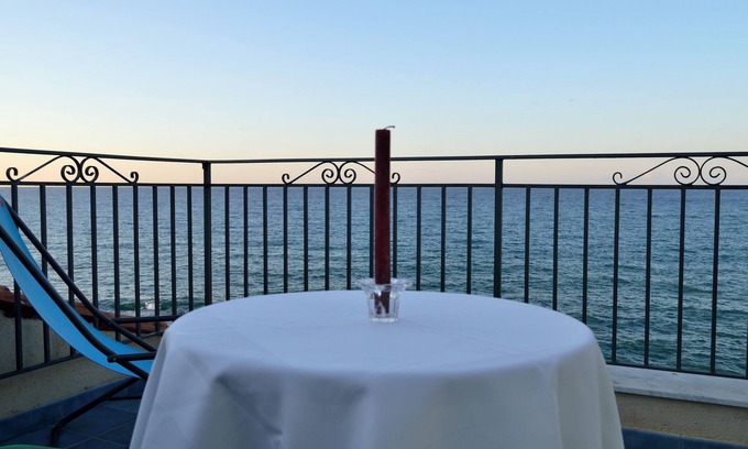 Old Town Apartamento | MiraMare Residence Cefalu - App. Ludovica -