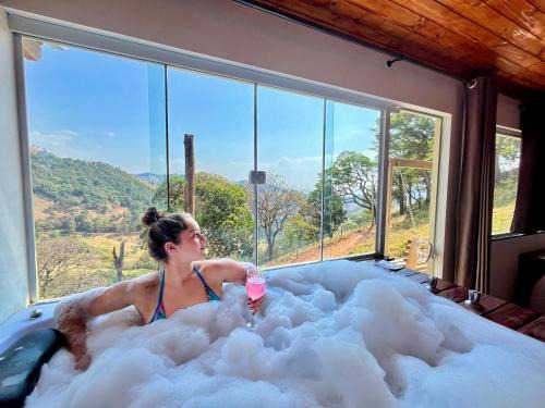 Corrego do Bom Jesus Casa | Mirante Da Colina08, com hidro, café da manhã e piscina