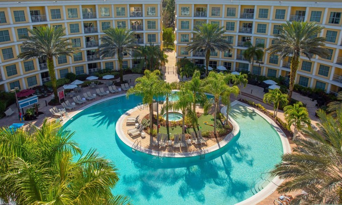 Celebration Apartamento | MIRROR WORKOUT Pet-Friendly Apartment near Disney
