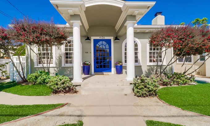 Mission Hills Casa | Mission Hills Historic Bungalow