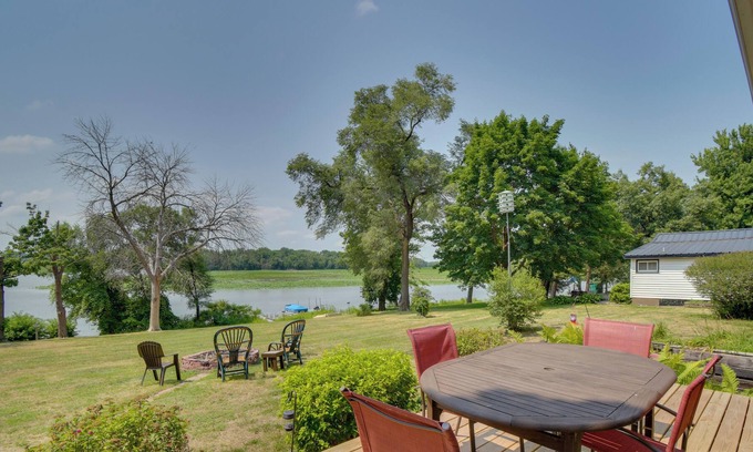 Thomson Casa | Mississippi River Retreat: Game Room & Deck!