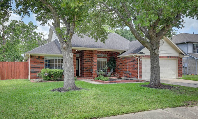 Missouri City Casa | Missouri City Home w/ Grill & Fenced Yard!