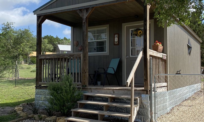 Bandera Cabina | Misty Haven - Tucson Cabin
