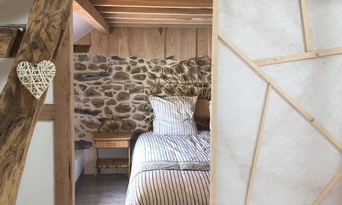 La Barthe-de-Neste Cama Y Desayuno | Mixed dormitory at the hostel for groups or families of up to 8 people.