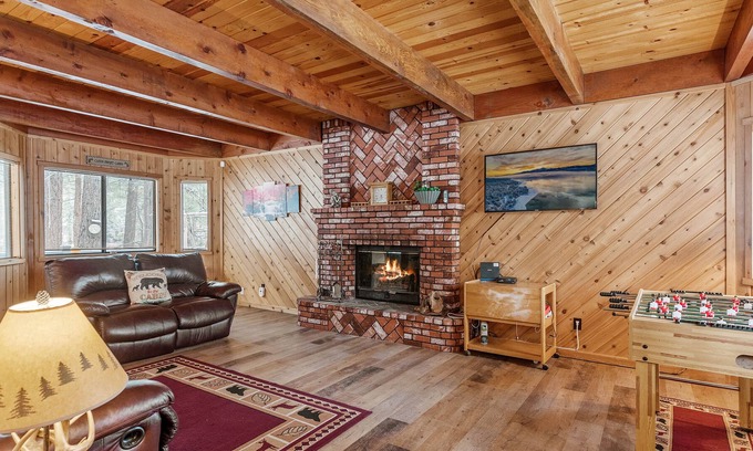 Summit Estates Cabina | Mmy Cabin - Enjoy this super cute cabin within a short walking distance to Snow Summit