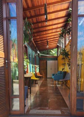 Rio Vermelho Sul Casa | Moçamba LODGE Contêiner