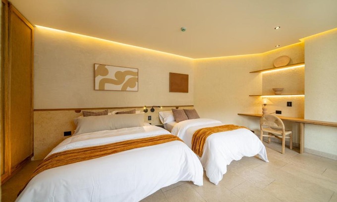 El Poblado Hotel | Moabi Hotel