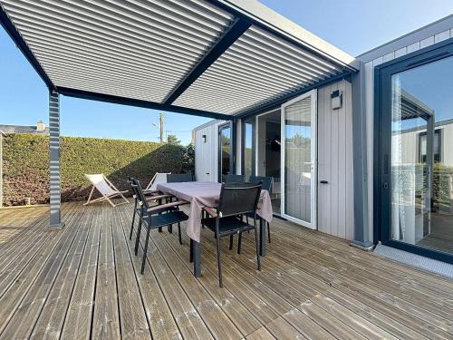 Jullouville-les-Pins Casa | Mobil-Home Grand Confort, 200 m Plage, 4 Pers, 2 Chambres, 2 Sdb, Piscine, Parking - FR-1-361A-38
