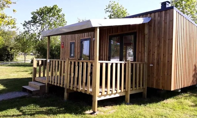Pouzauges Casa | Mobilheim Prestige Trio - 3 Schlafzimmer - 2 Badezimmer - 2 WC - CLIM - TV + Geschirrspüler 8 Personen