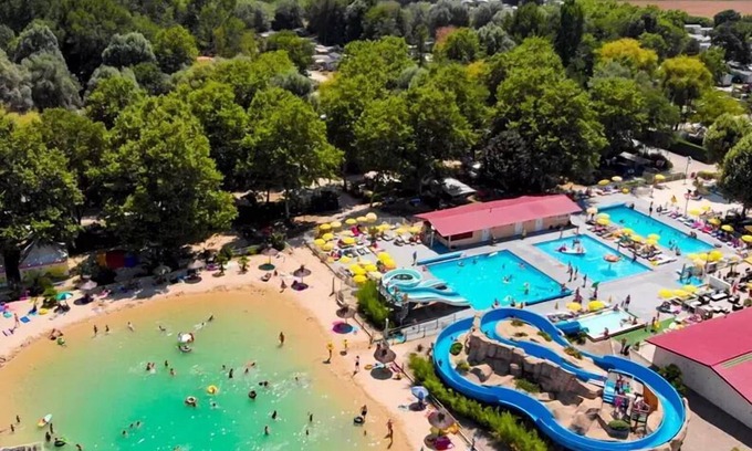 Chateauneuf-de-Galaure Casa | Mobile home ● Aufgedeckte Terrasse