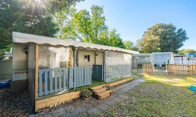 La Tremblade Alquiler De RV | Mobil-home en La Tremblade – Jardín privado, terraza, zona de juegos y piscina compartida