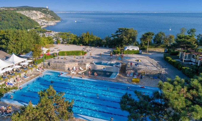 Sistiana Casa | Casa vacacional con piscina