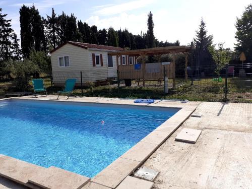 Saint-Martin-de-Crau Otro | Mobilhome & Piscine - Sud-Alpilles - Oliveraie bio