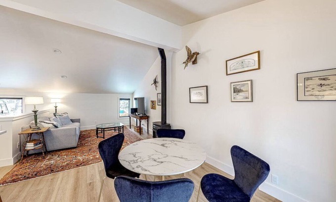 Ketchum Condominio | Mod 1BD West Ketchum Condo - near downtown & Sun Valley ski lifts