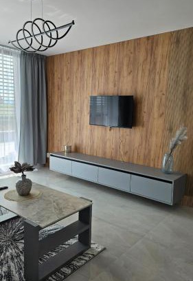 Bobrov Apartamento | Moderný 3 - spálňový apartmán s veľkou terasou