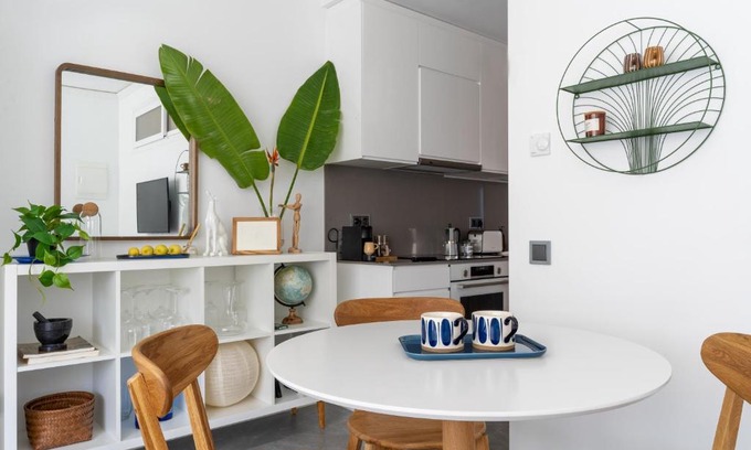 Lloret de Mar Apartamento | Modern 1 bedroom apt. Free parking. 10 min beach