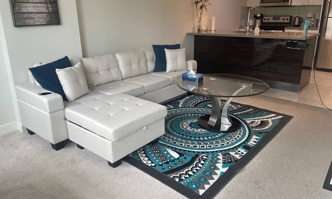 Downtown Calgary Apartamento | Modern 1 Bedroom condo with riverview in Calagry