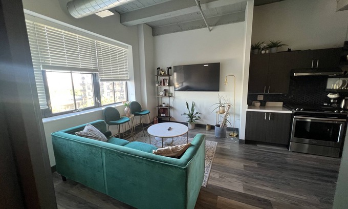 Prairie District Apartamento | Modern 1-bedroom with access to GYM and Lounge! Close to McCormick