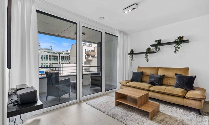 Cessange Apartamento | Modern 1-BR Apartment with Balcony in Cessange