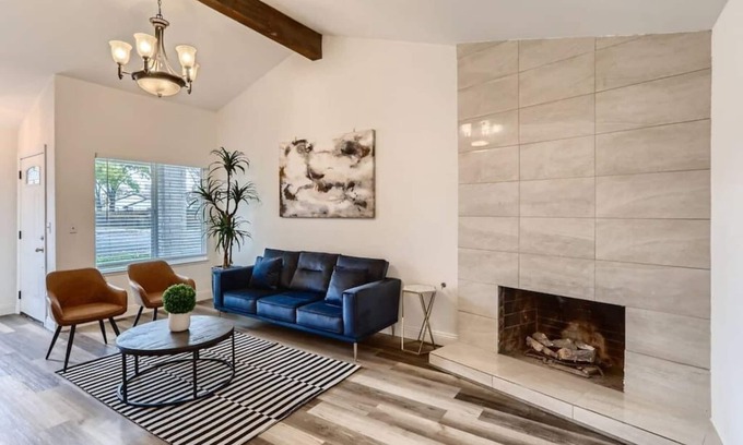 Citrus Heights Casa | Modern 2 bdrm 2bth gem! 15 mins from downtown!