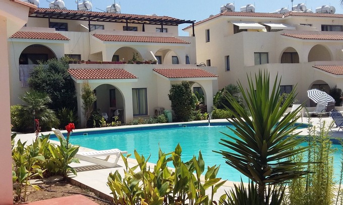 Universal Apartamento | Moderno apartamento de 2 dormitorios con WiFi situado en el Área Universal de Paphos