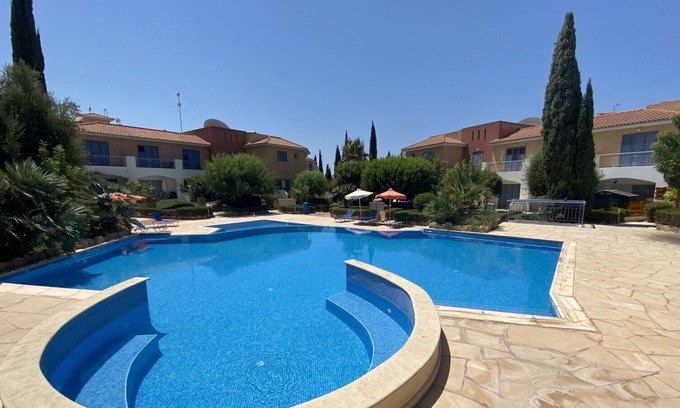 Anarita Apartamento | Modern 2 Bed with Spacious Veranda & 2 Pools