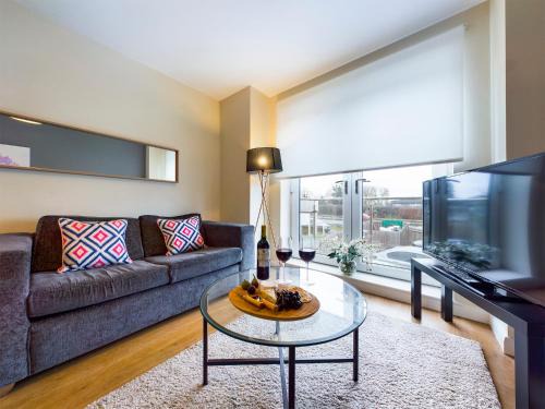 Oxford Apartamento | Modern 2 Bedroom Apartment with Parking, Near Headington Hospitals & Oxford Brookes