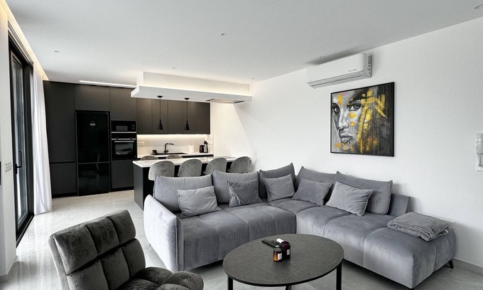 Pareklisia Casa | Modern 2 Bedroom house