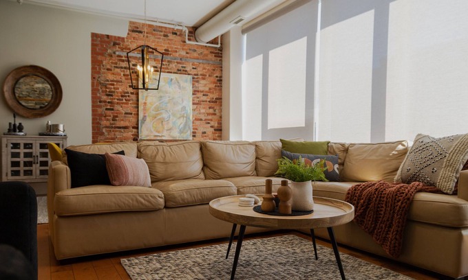 Inner Harbour Apartamento | Modern 2 Bedroom Loft Downtown Kingston