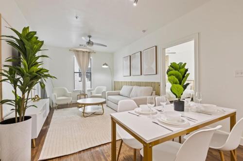 Frisco Apartamento | Modern 2B Close to The Star Toyota HQ Legacy West