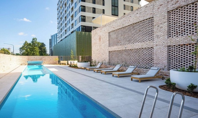 Phillip Apartamento | Modern 2BDR Apt in Phillip Gym | Pool | Parking