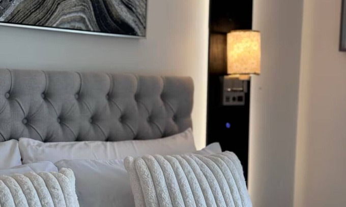 Manhattan Apartamento | Modern 2BDR with fireplace & and Lounge
