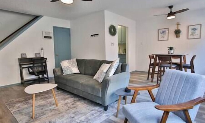 Arden-Arcade Apartamento | Modern 2BR/1BA Sacramento Apt- Centrally Located-2