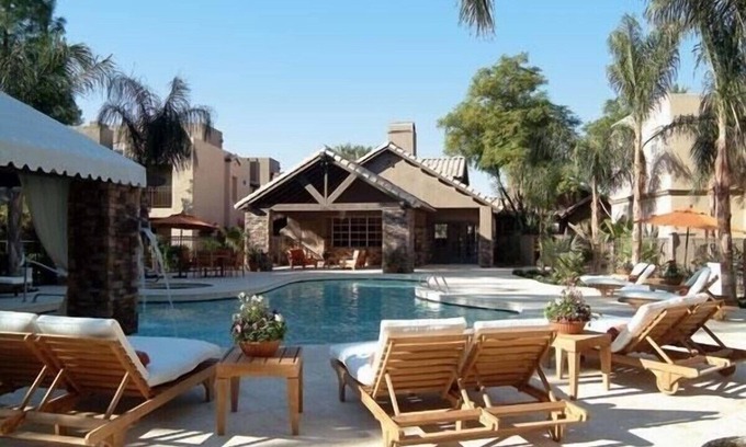 North Scottsdale Condominio | Modern 2BR/2BA Retreat: Ground Floor/Pool, Spa, Gym/North Scottsdale Getaway