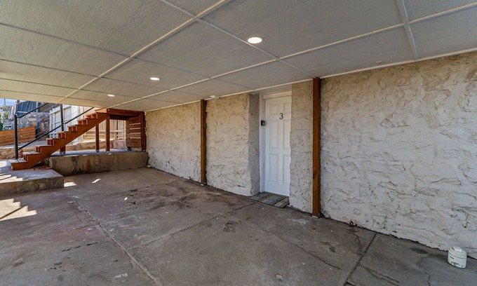 El Paso Casa | Modern 2BR/2BA Work Desks, 3 TVs