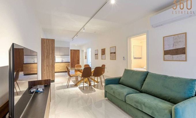 Qawra Apartamento | Modern 2BR Apt with Private Terrace & Sofa Bed