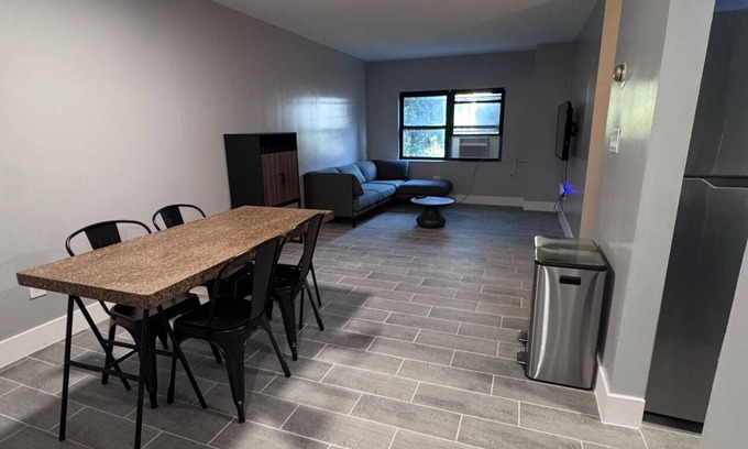 Ocean Hill Casa | Modern 2BR Loft Feel Classic Brooklyn Charm