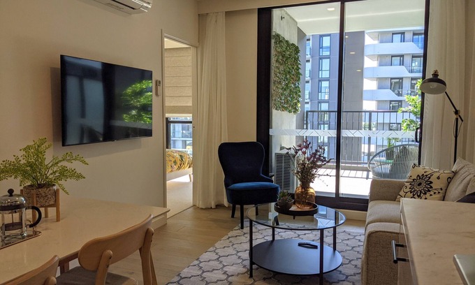 Clayton Apartamento | Modern 2BR Resort-style living