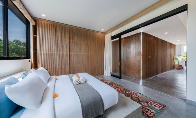 Seminyak Casa | Modern 2BR Villa Rooftop & Pool
