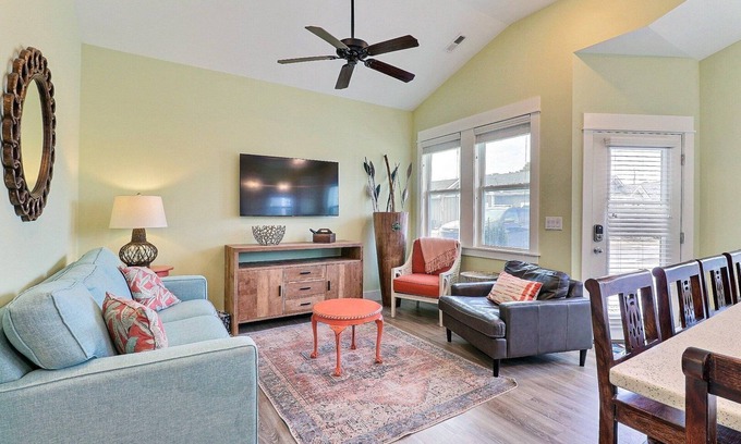 Corolla Light Condominio | Modern 2BR w/ Pool & Beach Access – Dog Friendly