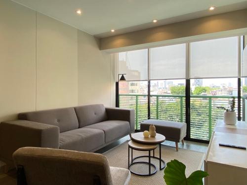 San Isidro Centro Financiero Apartamento | Modern 2BR with Balcony in San Isidro