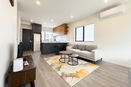 Papakura Casa | Modern 3-bds townhouse in South Auckland