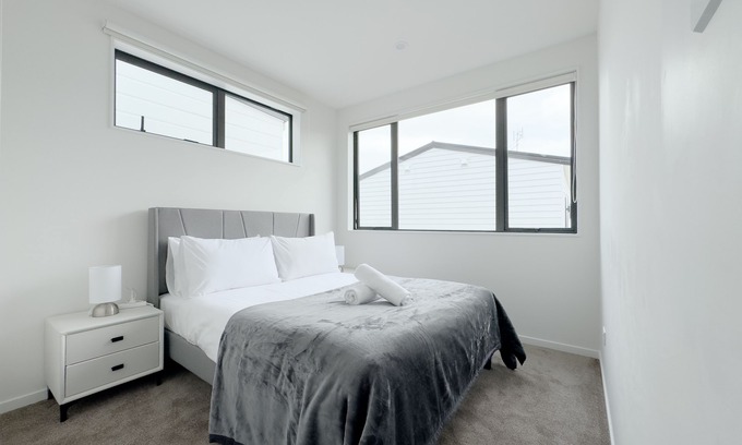 Papakura Casa | Modern 3-bds townhouse in South Auckland