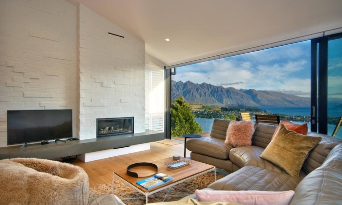 Queenstown Casa | Lofty Heights, impresionantes vistas desde esta nueva casa de 3 dormitorios 2. Casa adosada de 5 baños