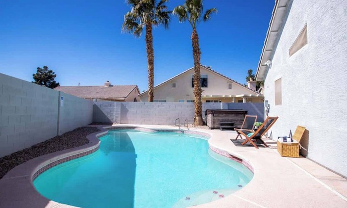 North Las Vegas Casa | Modern 3 BR Home w/ Hot Tub, Pool, Golf!