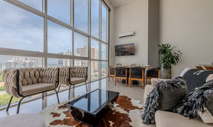 Marbella Apartamento | Modern 3BR duplex Apt. Great view and location